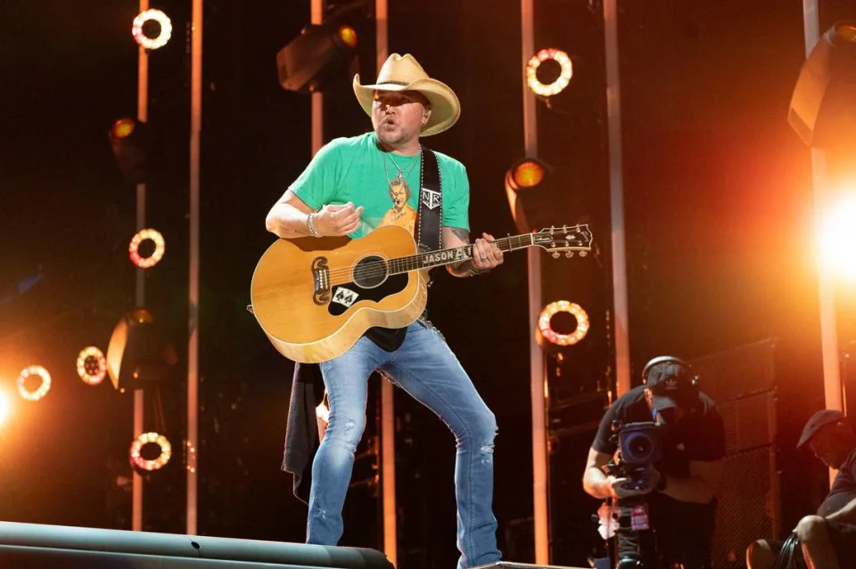 Country Star Jason Aldean Ends Connecticut Concert After Suffering Heat Stroke